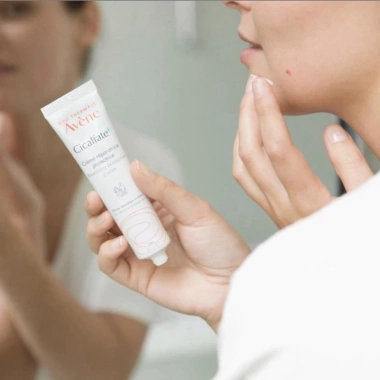 Kem Dưỡng Avene Cicalfate Repair Cream - Phục Hồi Da, Dưỡng Ẩm, Giảm Sẹo và Thâm, Giá 325.000₫ (Giảm 68.250₫) 5 Kem Dưỡng Avene Cicalfate Repair Cream - Phục Hồi Da, Dưỡng Ẩm, Giảm Sẹo và Thâm, Giá 325.000₫ (Giảm 68.250₫) 5