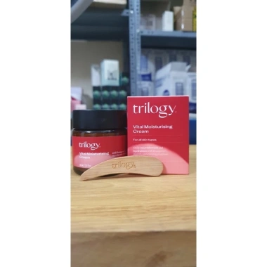 Kem Dưỡng Ngày & Đêm Trilogy Vital Moisturising Cream 60ml - Giá chỉ 780.000đ, giảm 17%