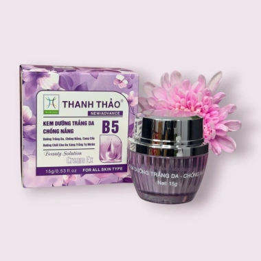 Kem Dưỡng Trắng Chống Nắng SPF + B5 Thanh Thảo 15g - Da Sáng Mịn, Dưỡng ẩm sâu, Giá ưu đãi 190k Kem Dưỡng Trắng Chống Nắng SPF + B5 Thanh Thảo 15g - Da Sáng Mịn, Dưỡng ẩm sâu, Giá ưu đãi 190k