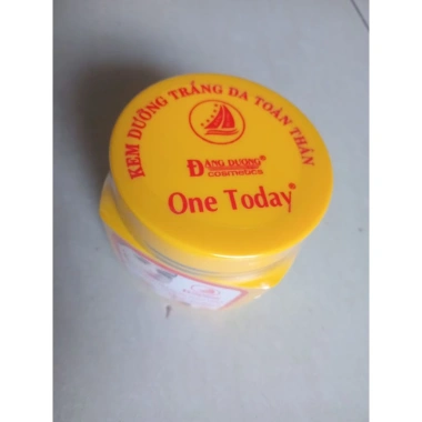 Kem dưỡng trắng sáng da toàn thân One Today 200g - Dưỡng ẩm, làm trắng nhanh, giảm thâm, giá ưu đãi 72.000₫ Kem dưỡng trắng sáng da toàn thân One Today 200g - Dưỡng ẩm, làm trắng nhanh, giảm thâm, giá ưu đãi 72.000₫