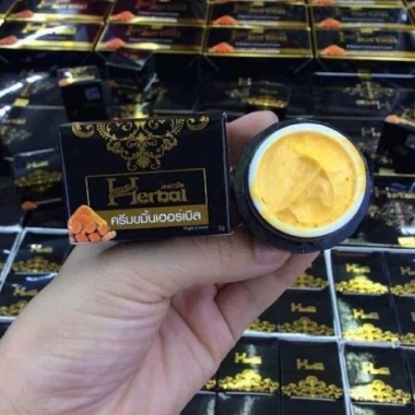 Kem Giảm Mụn Mờ Thâm Trắng Da Thái Lan – Giá Ưu Đãi 385.000₫ (Giá Gốc 473.550₫)