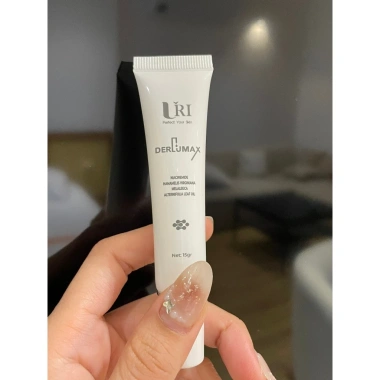 Kem hỗ trợ giảm mụn URI DERLUMAX – An toàn cho bà bầu, giá chỉ 39.000₫
