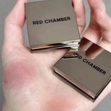 Kem Má Đa Năng RED CHAMBER HARUKI 3in1 - Trang Điểm Mắt Môi Má Tự Nhiên, Mịn Màng, Giá 176.000₫ (Giảm từ 216.480₫) 2 Kem Má Đa Năng RED CHAMBER HARUKI 3in1 - Trang Điểm Mắt Môi Má Tự Nhiên, Mịn Màng, Giá 176.000₫ (Giảm từ 216.480₫) 2