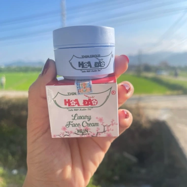 Kem Mụn Dưỡng Da Hoa Đào Mẫu Mới Chính Hãng - Giảm Giá 199k (Giá Gốc 258.7k)