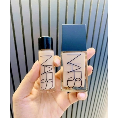 Kem nền NARS Soft Matte & Light Reflecting - Che phủ tự nhiên, da mịn, chỉ 325.000₫