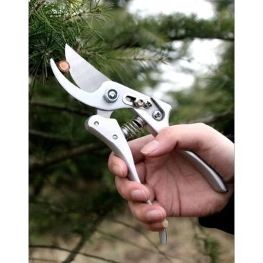 Kéo Cắt Cành Cây Cảnh Cộng Lực Yokohama SK5 - Tayo Nhật Bản Chính Hãng, Giá Ưu Đãi 51.000₫ 2 Kéo Cắt Cành Cây Cảnh Cộng Lực Yokohama SK5 - Tayo Nhật Bản Chính Hãng, Giá Ưu Đãi 51.000₫ 2
