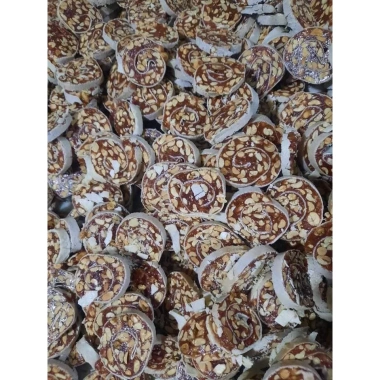 Kẹo chuối cuộn bánh tráng Bến Tre 500g - Giá 45.000 VND, giòn thơm tự nhiên 3