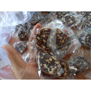 Kẹo chuối cuộn ít ngọt Đặc sản Bến Tre 500g - Giá ưu đãi 48k, vị ngọt tự nhiên 4