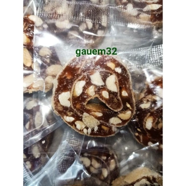 Kẹo Chuối Cuốn Nước Cốt Dừa Giòn Ngon – Bao Date Mới, Giá 29.000₫