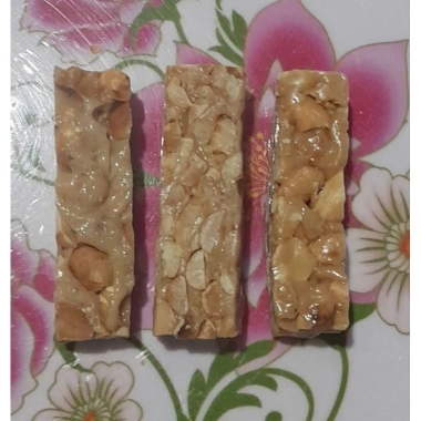 Kẹo Đậu Phộng Thèo Lèo 500g Đặc Sản Bến Tre - Siêu Giảm Giá 51.500đ 3
