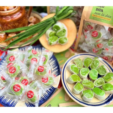 Kẹo Dừa Non Cuộn Sầu Riêng Lá Dứa - Ít Ngọt, Giá Giảm 59.000 VNĐ, Vị Thơm Ngon