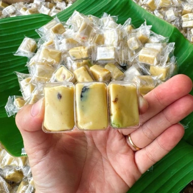 Kẹo Dừa Sáp Nhân Mứt Trái Cây Ít Ngọt Thơm Béo 500g Giá 90.000 VNĐ Giảm Đặc Biệt