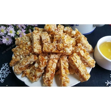 Kẹo Lạc Vừng Cổ Truyền 500g - Vị Giòn Ngon, Giá Ưu Đãi 43.000₫ (Giá Gốc 51.600₫)