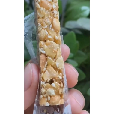 Kẹo Lạc Vừng Truyền Thống - Hương Vị Đậm Đà, Giá 45.000 VNĐ Giảm Đặc Biệt