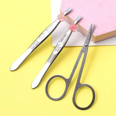 Kéo và nhíp Homix dễ vệ sinh, phù hợp nam nữ, loại bỏ da chết, cắt tỉa gọn gàng – Giá chỉ 55.250₫ 2