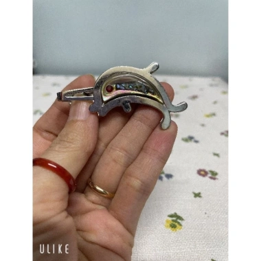 Kẹp cà vạt nam thời trang - Giá ưu đãi 25.000đ (giảm từ 32.250đ), chất liệu bền, sang trọng 4 Kẹp cà vạt nam thời trang - Giá ưu đãi 25.000đ (giảm từ 32.250đ), chất liệu bền, sang trọng 4