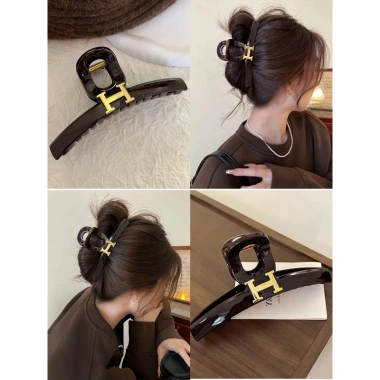Kẹp Càng Cua Chữ H Nâng Cấp + Lò Xo Chữ U – Siêu Chắc, Độ Bóng Cao, Đánh Giá 5 Sao – Giá Ưu Đãi 189.000₫ 2