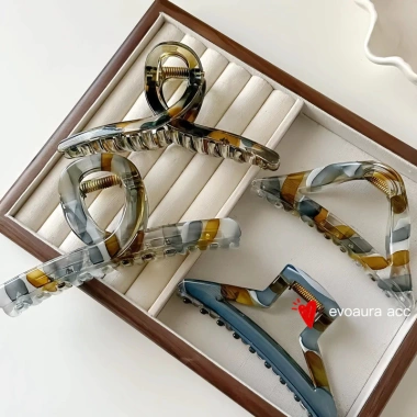 Kẹp Càng Cua Lớn 13cm Nữ - Họa Tiết Tranh Sơn Dầu Acrylic, Giữ Tóc Chắc Sau Gáy