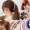 Kẹp cặp dọc đứng chuối tạo phồng tóc, đuôi ngựa phong cách Hàn Quốc - Nhiều mẫu, giá 45.000 VND (giảm từ 55.800 VND)