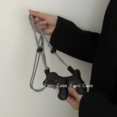 Kẹp lưng điện thoại PIQR - Dây đeo chéo Hàn Quốc, họa tiết chó đen tai lớn 6