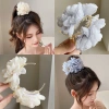 Kẹp tóc càng cua 3 răng cho búi tròn nữ – Đính nơ và hoa, tiện lợi, dễ dùng, giá chỉ 20.200đ 3