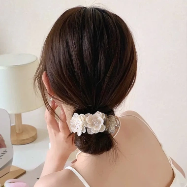 Kẹp tóc càng cua 3 răng cho búi tròn nữ – Đính nơ và hoa, tiện lợi, dễ dùng, giá chỉ 20.200đ 5