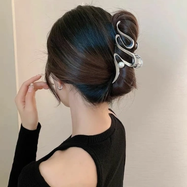 Kẹp tóc càng cua kim loại sang trọng, đính đá tinh xảo giá ưu đãi 32.000₫ 7