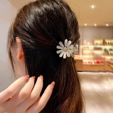 Kẹp Tóc Cao Cấp Hàn Quốc Hoa Cúc Nhỏ Nữ - Búi Cao Thời Trang, Chống Trượt, Giá 135k