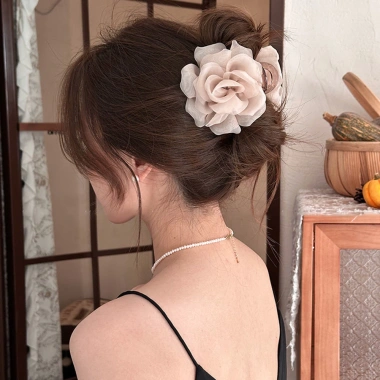 Kẹp tóc hoa hồng ngọt ngào cho cô gái - phụ kiện bun, đuôi ngựa thời trang