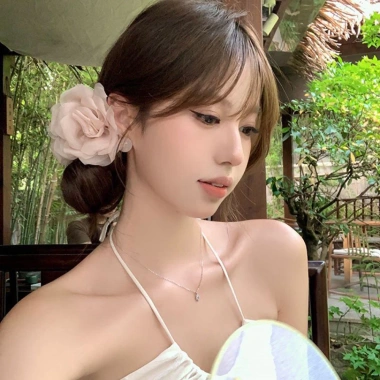 Kẹp tóc hoa hồng ngọt ngào cho cô gái - phụ kiện bun, đuôi ngựa thời trang