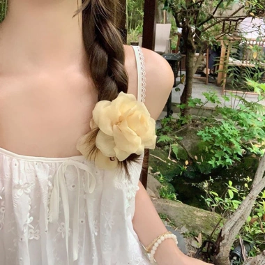 Kẹp tóc hoa hồng ngọt ngào cho cô gái - phụ kiện bun, đuôi ngựa thời trang 8 Kẹp tóc hoa hồng ngọt ngào cho cô gái - phụ kiện bun, đuôi ngựa thời trang 8
