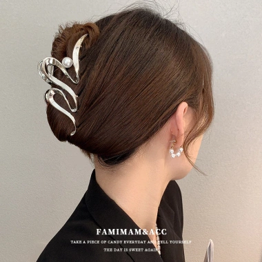 Kẹp tóc kim loại NOVSET hình sóng ngậm hạt dài, bản to, giá chỉ 50.000đ