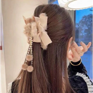 Kẹp tóc lông nhiều màu phong cách Hàn Quốc, càng cua siêu nhẹ, giá 17.900 VND