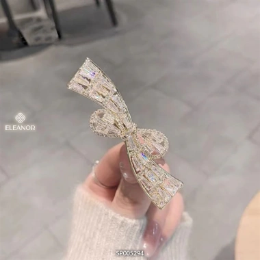 Kẹp tóc mái nữ Eleanor 4.431 hình nơ đính đá Hàn Quốc - Giá chỉ 56.500₫ 9