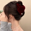 Kẹp tóc nhung tam giác camellia, đuôi ngựa – phụ kiện thời trang, giá 35.350₫ 5