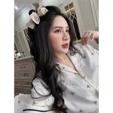 Kẹp tóc nơ màu be chất lượng cao, xương kẹp chắn chắn, form nơ đẹp, giá 125.000₫