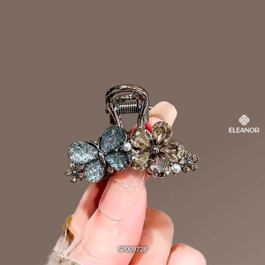 Kẹp tóc nữ càng cua Eleanor Accessories hồ điệp hoa đính đá phụ kiện tóc mái 50.800₫