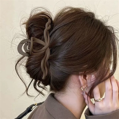 Kẹp tóc nữ cỡ đại 15cm màu nâu-đen, cá mập chắc chắn, tóc dày gọn gàng, kẹp sau gáy