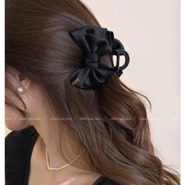Kẹp tóc nữ ngoạm nhựa K150 đính nơ vải tiểu thư – Giá chỉ 35.000đ