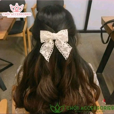 Kẹp tóc ren tiểu thư – Giá ưu đãi 35.000₫ giảm từ 44.100₫, giữ tóc chắc nắm, không trượt
