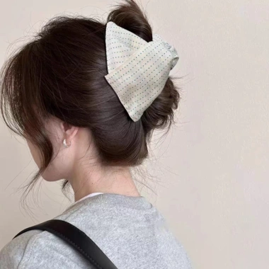 Kẹp tóc tam giác chấm bi vải - Đuôi ngựa cao lãng mạn, giảm giá, chỉ 39.600₫