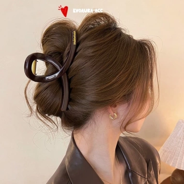 Kẹp vuốt tóc chữ cực dài 13-15cm Giữ chắc tóc dày, dài, giảm giá 22% chỉ 172.800₫ 2 Kẹp vuốt tóc chữ cực dài 13-15cm Giữ chắc tóc dày, dài, giảm giá 22% chỉ 172.800₫ 2