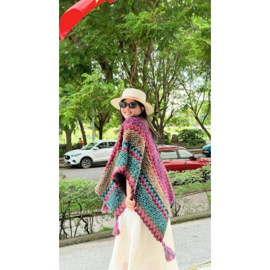 Khăn áo choàng len móc dày ấm Boho thổ cẩm nữ thu đông 110x140cm - Giá giảm 515k