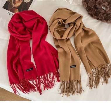 Khăn choàng cashmere mềm mịn, chất đẹp - Giá gốc 49.314 VND, giảm còn 40.755 VND 4 Khăn choàng cashmere mềm mịn, chất đẹp - Giá gốc 49.314 VND, giảm còn 40.755 VND 4