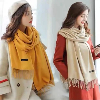 Khăn choàng cashmere mềm mịn, chất đẹp - Giá gốc 49.314 VND, giảm còn 40.755 VND