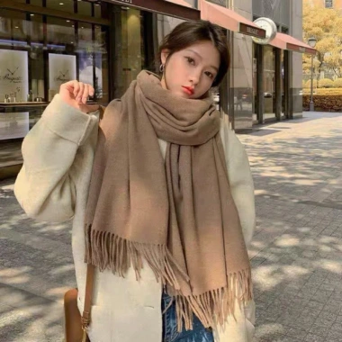 Khăn choàng cổ cashmere 260g nam nữ HOMEHOPE - ấm áp mùa đông, giá ưu đãi 630.000₫ 3 Khăn choàng cổ cashmere 260g nam nữ HOMEHOPE - ấm áp mùa đông, giá ưu đãi 630.000₫ 3