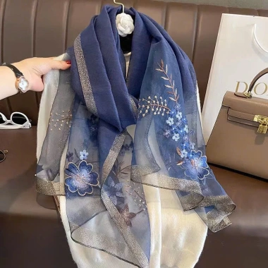 Khăn choàng cổ lụa cao cấp tơ thêu hoa 5 cánh sang trọng, đẳng cấp, chỉ 266.750₫