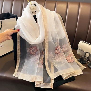 Khăn Choàng Cổ Lụa Tơ Thêu Tay Họa Tiết Sang Trọng Quý Phái Miuna LYLI.99 Giá 279k 3 Khăn Choàng Cổ Lụa Tơ Thêu Tay Họa Tiết Sang Trọng Quý Phái Miuna LYLI.99 Giá 279k 3