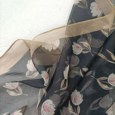 Khăn Choàng Đầu Georgette Hoa Mộc Lan 1 Chiếc - Bandana Thanh Lịch, Mỏng Bền Dành cho Nam Nữ Trẻ Em Giá 88.560₫ 3 Khăn Choàng Đầu Georgette Hoa Mộc Lan 1 Chiếc - Bandana Thanh Lịch, Mỏng Bền Dành cho Nam Nữ Trẻ Em Giá 88.560₫ 3