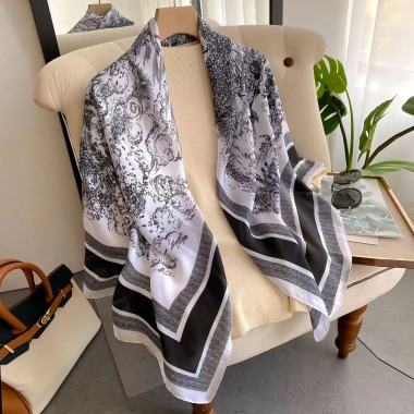 Khăn choàng lụa 110x110cm mềm mịn họa tiết thời trang, thích hợp áo yếm và choàng vai 8 Khăn choàng lụa 110x110cm mềm mịn họa tiết thời trang, thích hợp áo yếm và choàng vai 8